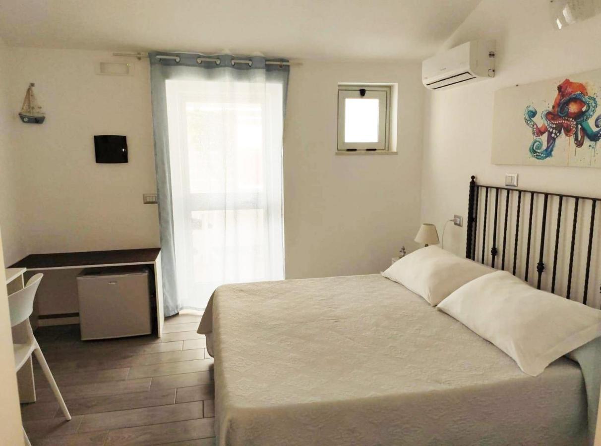 B&B Capo Rizzuto Fronte Mare Exterior foto