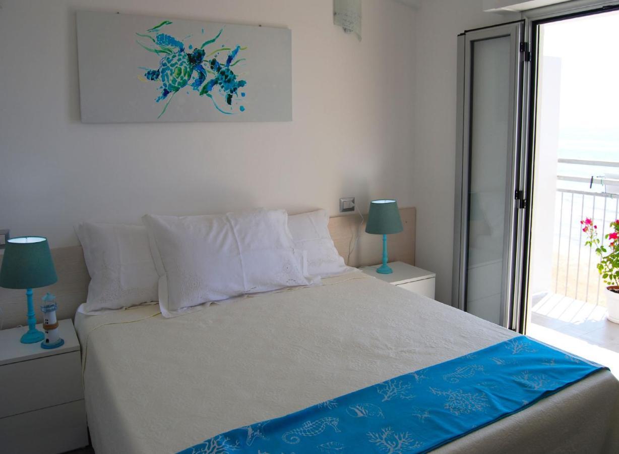 B&B Capo Rizzuto Fronte Mare Exterior foto