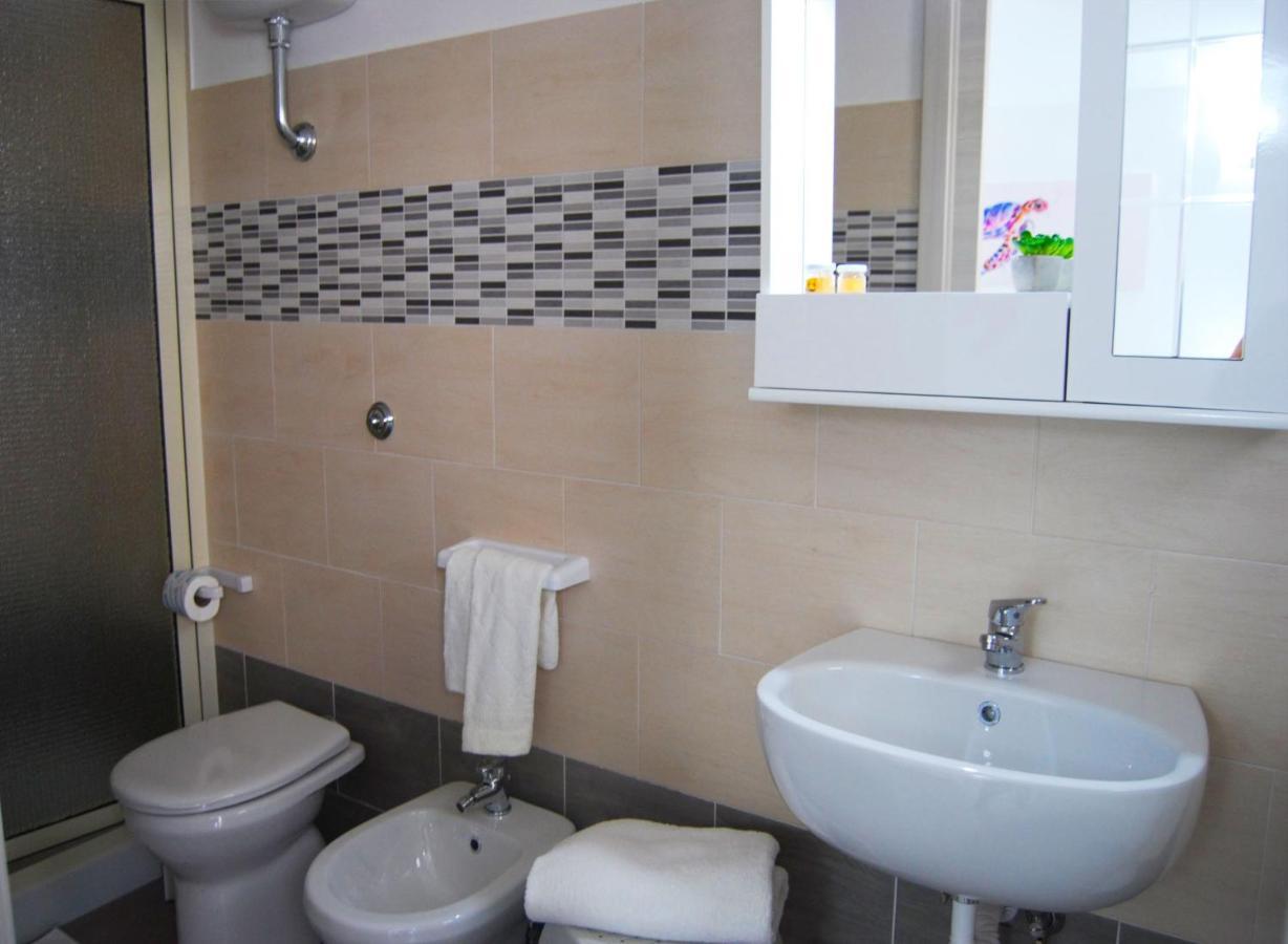 B&B Capo Rizzuto Fronte Mare Exterior foto