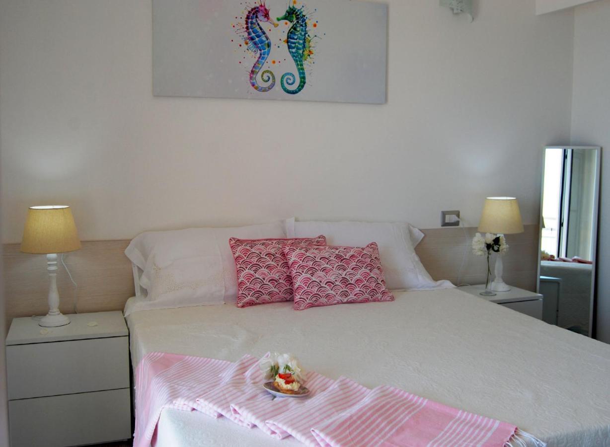 B&B Capo Rizzuto Fronte Mare Exterior foto