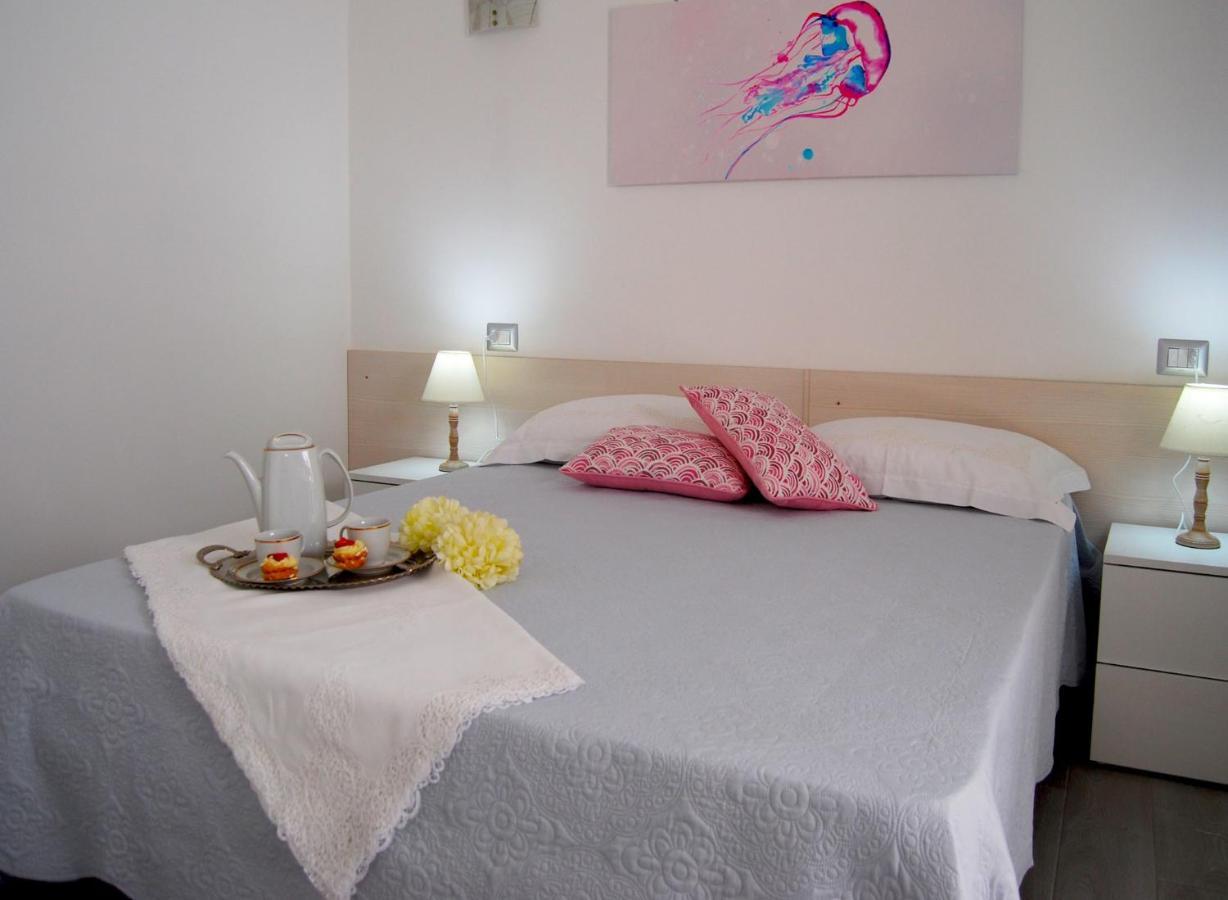 B&B Capo Rizzuto Fronte Mare Exterior foto