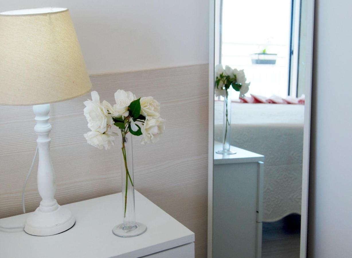 B&B Capo Rizzuto Fronte Mare Exterior foto
